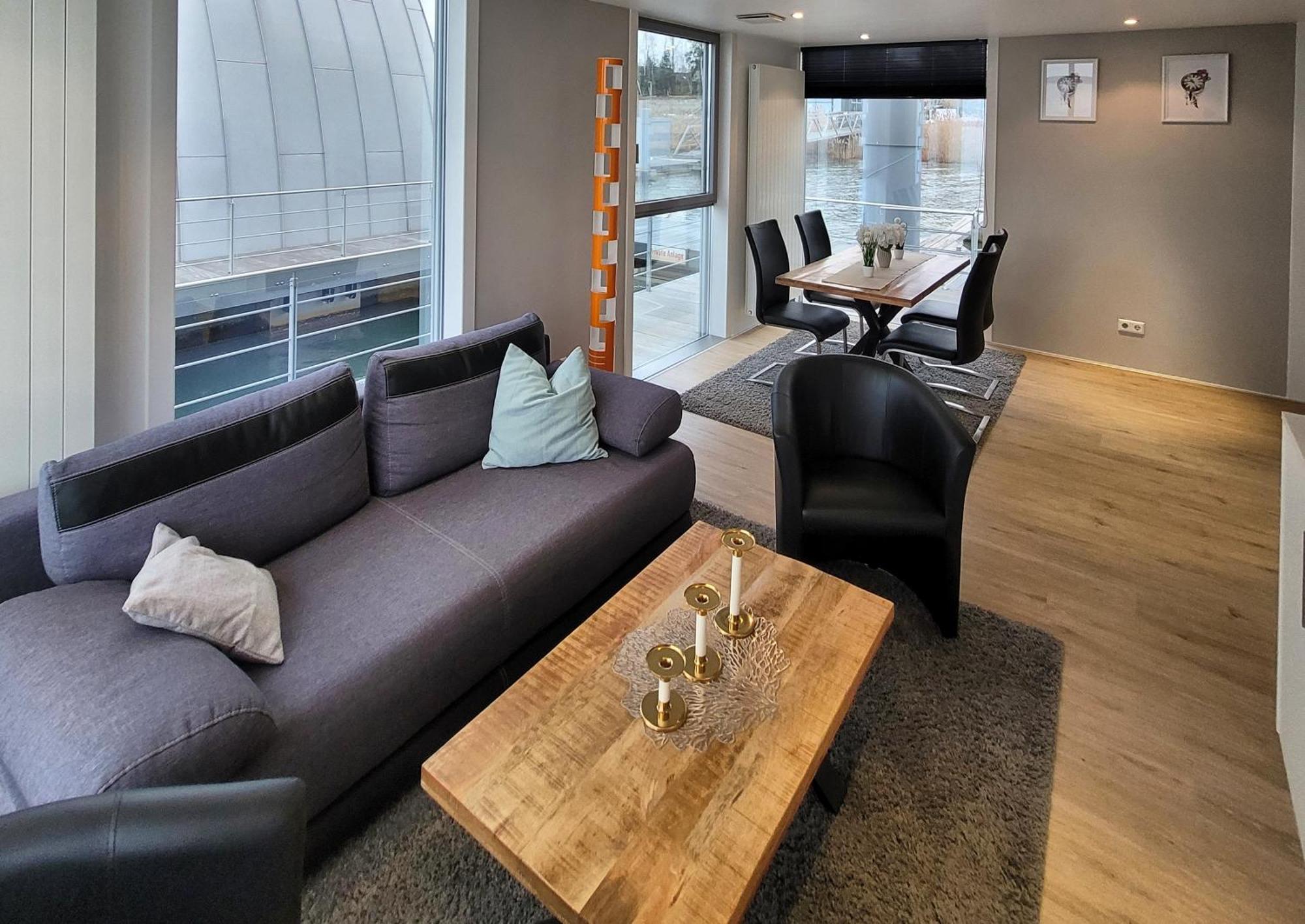 Schwimmende Ferienwohnung Sundowner Elsterheide Kültér fotó